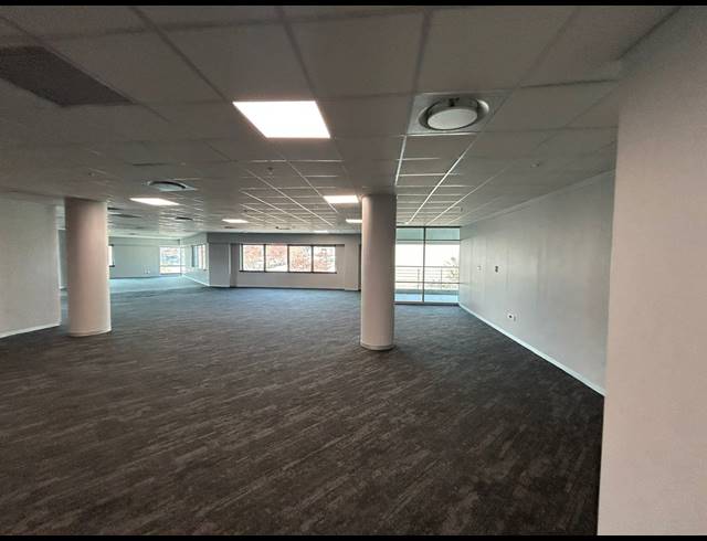 364M² OFFICE TO LET IN SANDTON CENTRAL